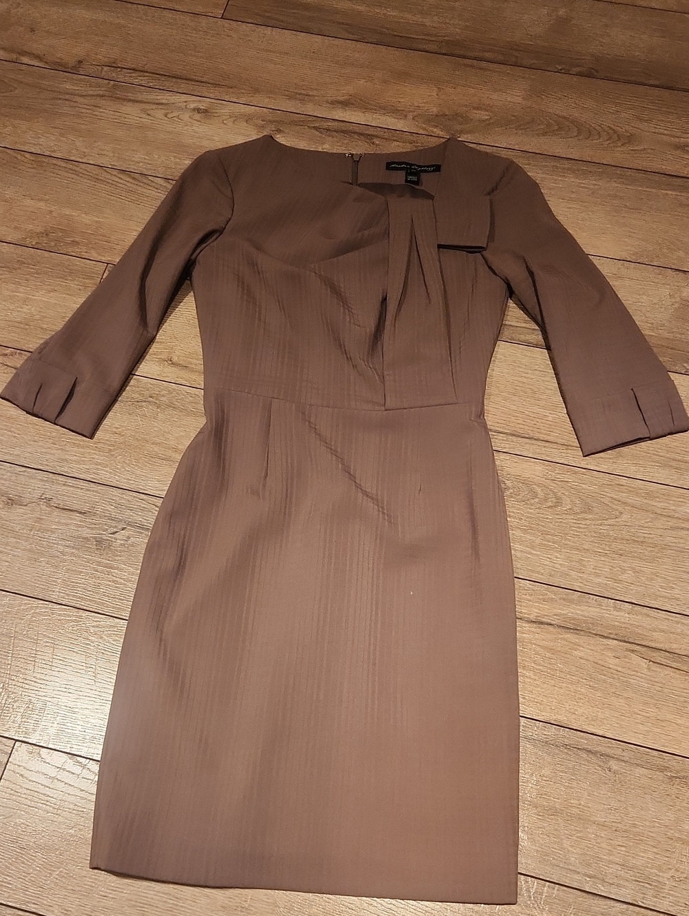 Femme De Carriere - Classic Brown Sheath Dress with Bow Detail